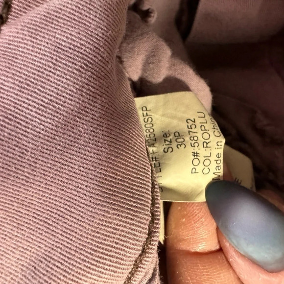 Anthropologie Level 99 Lily Skinny Straight Mauve/Purple Size 30 Petite - Picture 8 of 10